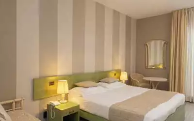 Hotel Berta mit 92 % Empfehlungsrate Hotel Berta in Desenzano del Garda