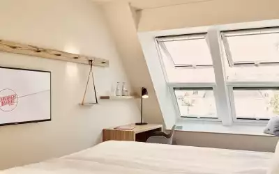 Schwabinger Wahrheit by Geisel in München