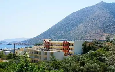 Elpis Studio Apartments in Bali