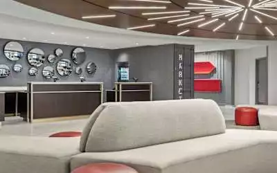 Hotel Renaissance Newark Airport in Elizabeth