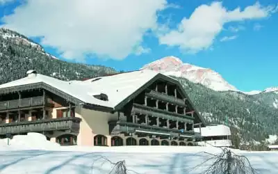 Hotel Park & Club Rubino mit 95 % Empfehlungsrate Hotel Park & Club Rubino in Campitello Di Fassa