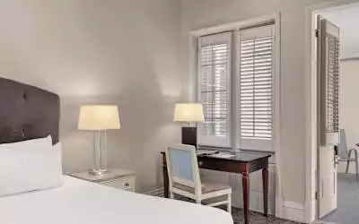 Hotel Dauphine Orleans mit 99 % Empfehlungsrate Hotel Dauphine Orleans in New Orleans