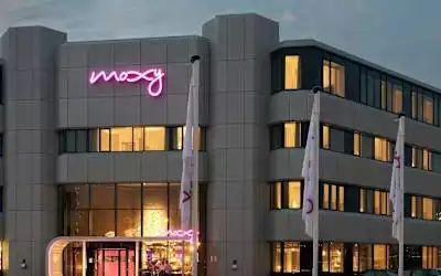 Moxy Amsterdam Schiphol Airport in Hoofddorp