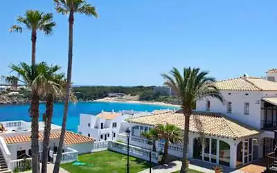 Hotel Isla Paraiso Hauptgebäude in Arenal d'en Castell