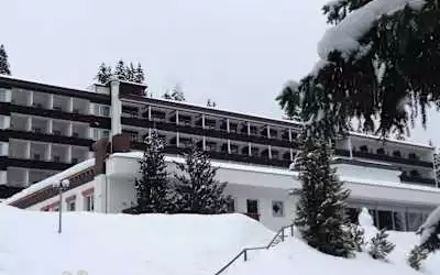 AROSA ALPINE CLUB - Adults only mit 95 % Empfehlungsrate AROSA ALPINE CLUB - Adults only in Arosa