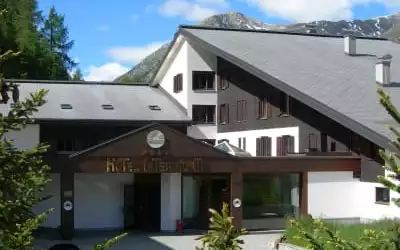 Hotel Intermonti mit 98 % Empfehlungsrate Hotel Intermonti in Livigno