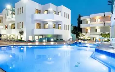 Mary Hotel & Mary Royal Suites in Platanes