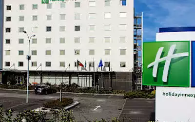 Hotel Holiday Inn Express Lisbon Oeiras in Paço de Arcos