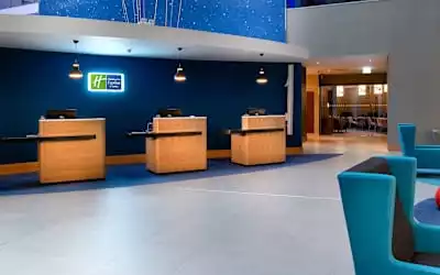 Holiday Inn Express London Heathrow T4 mit 98 % Empfehlungsrate Holiday Inn Express London Heathrow T4 in Heathrow