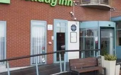 Hotel Holiday Inn Calais mit 98 % Empfehlungsrate Hotel Holiday Inn Calais in Calais