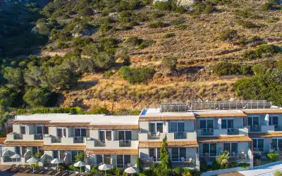 Mistral Mare Hotel in Istron