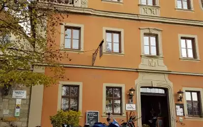 AKZENT Hotel Schranne mit 99 % Empfehlungsrate AKZENT Hotel Schranne in Rothenburg ob der Tauber