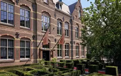 Hotel The College mit 99 % Empfehlungsrate Hotel The College in Amsterdam