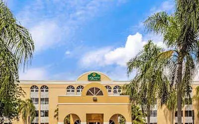 Hotel La Quinta Inn & Suites Miami Lakes in Miami Lakes