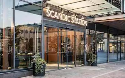 Hotel Holiday Inn City Centre Helsinki mit 99 % Empfehlungsrate Hotel Holiday Inn City Centre Helsinki in Helsinki