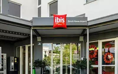 Hotel ibis Zürich Messe Airport in Zürich