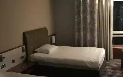 Mövenpick Hotel Zürich-Airport mit 83 % Empfehlungsrate Mövenpick Hotel Zürich-Airport in Opfikon