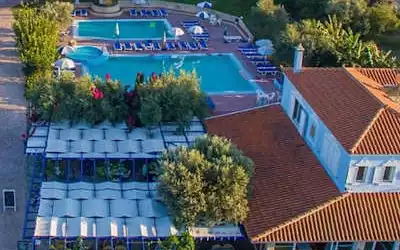 Filoxenia Apartments & Studios in Theologos