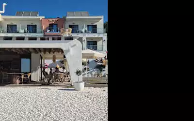 Acron Suites mit 100 % Empfehlungsrate Acron Suites in Limenaria