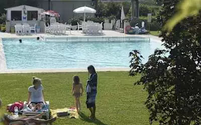 Hotel Corte Pontigliardo mit 100 % Empfehlungsrate Hotel Corte Pontigliardo in Colà di Lazise