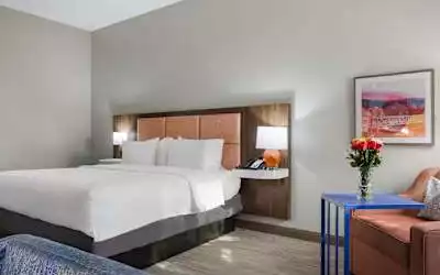 Hotel Hampton Inn Linden mit 100 % Empfehlungsrate Hotel Hampton Inn Linden in Linden