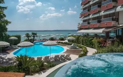 Hotel Continental Sirmione mit 96 % Empfehlungsrate Hotel Continental Sirmione in Sirmione