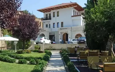 Hotel Rezidenca Desaret mit 99 % Empfehlungsrate Hotel Rezidenca Desaret in Berat