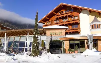 Familienhotel Mozart mit 87 % Empfehlungsrate Familienhotel Mozart in Ried im Oberinntal