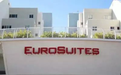 Nuvo Suites Hotel in Sweetwater