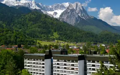 Mercure Hotel Garmisch Partenkirchen mit 84 % Empfehlungsrate Mercure Hotel Garmisch Partenkirchen in Garmisch-Partenkirchen