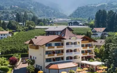 Hotel Sonnenburg mit 100 % Empfehlungsrate Hotel Sonnenburg in Merano - Meran