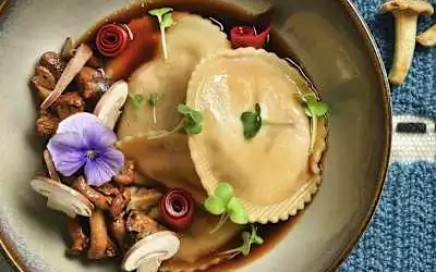 Hotel Wavre Brussels East mit 100 % Empfehlungsrate Hotel Wavre Brussels East in Wavre