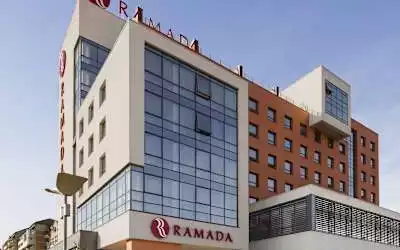 Hotel Ramada Oradea mit 100 % Empfehlungsrate Hotel Ramada Oradea in Oradea