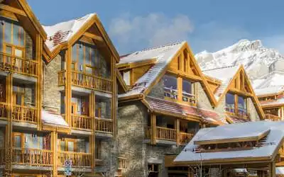 Moose Hotel & Suites in Banff