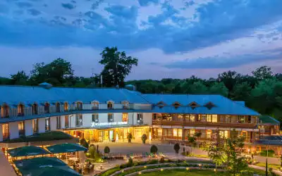 Dorint Thermenhotel Freiburg mit 94 % Empfehlungsrate Dorint Thermenhotel Freiburg in Freiburg im Breisgau