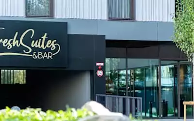 FreshSuites & Bar mit 88 % Empfehlungsrate FreshSuites & Bar in Dachau