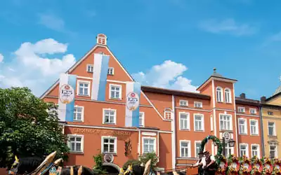 Hotel zum ERDINGER Weißbräu mit 98 % Empfehlungsrate Hotel zum ERDINGER Weißbräu in Erding