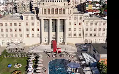 Hotel Colombo mit 85 % Empfehlungsrate Hotel Colombo in Berat