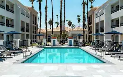 Hotel Courtyard by Marriott Palm Springs in Palm Springs