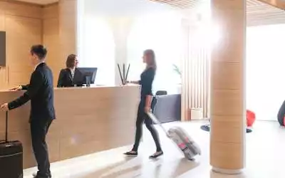 Novotel Brussels Midi Station mit 85 % Empfehlungsrate Novotel Brussels Midi Station in Saint-Gilles - Sint-Gillis