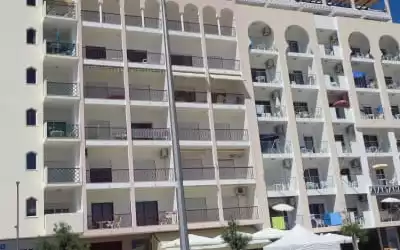 Algar in Armacao de Pera