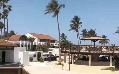 Hotel Sunbeach Resort mit 98 % Empfehlungsrate Hotel Sunbeach Resort in Bakau