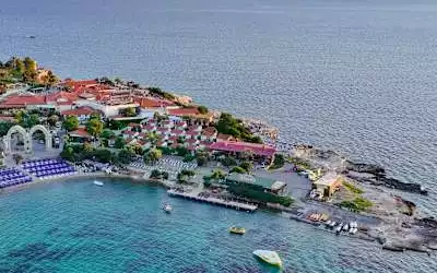 Maya Bistro Hotel & Beach mit 88 % Empfehlungsrate Maya Bistro Hotel & Beach in Sigacik