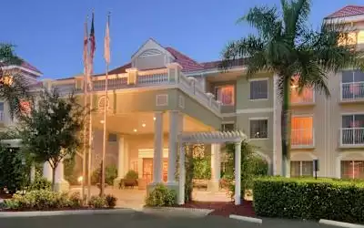 DoubleTree Suites by Hilton Naples in Bonita Springs